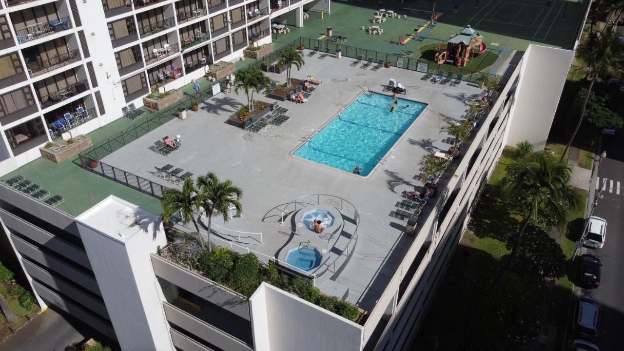Beautiful 1Br, Steps To Waikiki Beach And Parking Honolulu Buitenkant foto