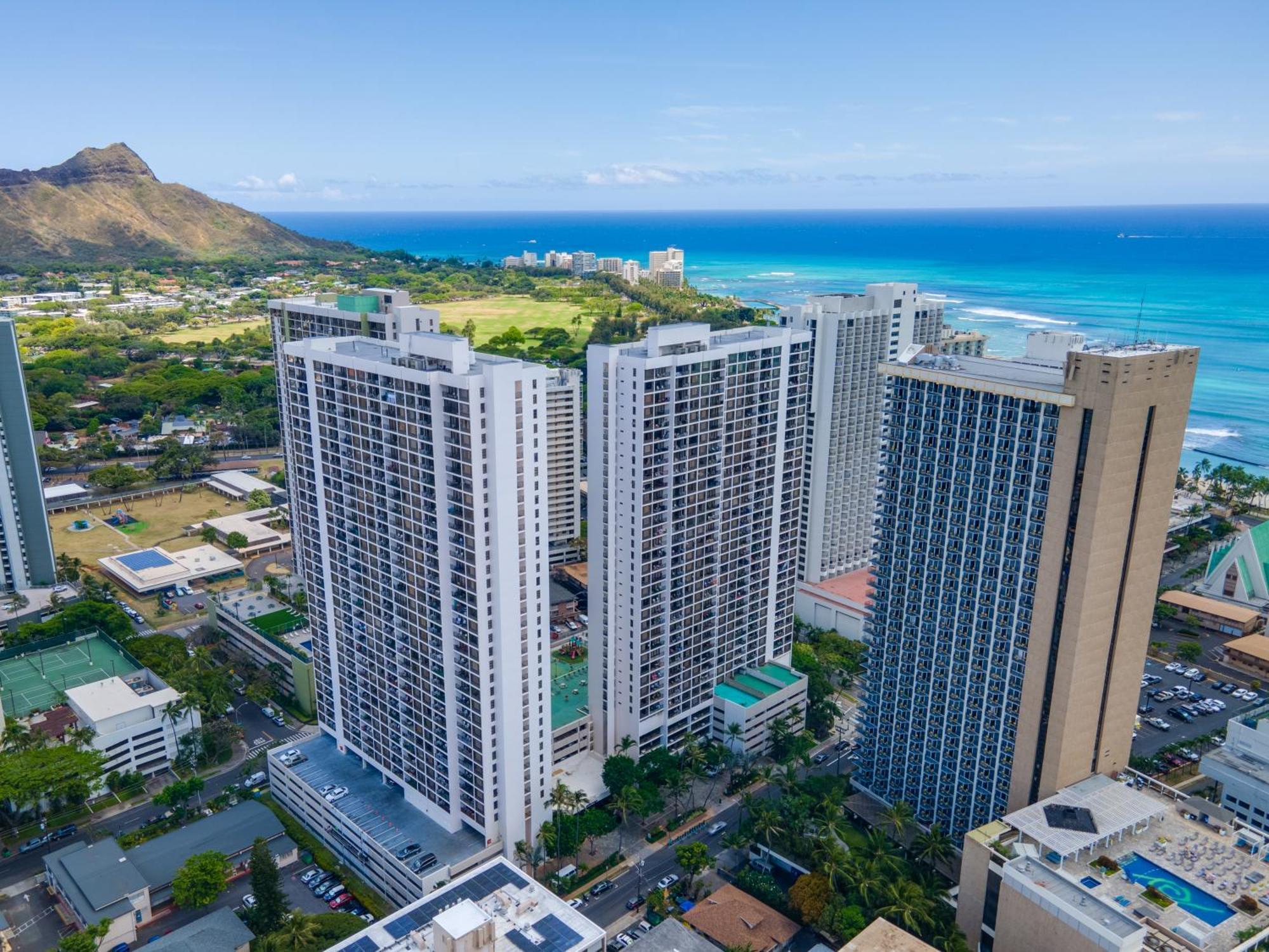 Beautiful 1Br, Steps To Waikiki Beach And Parking Honolulu Buitenkant foto