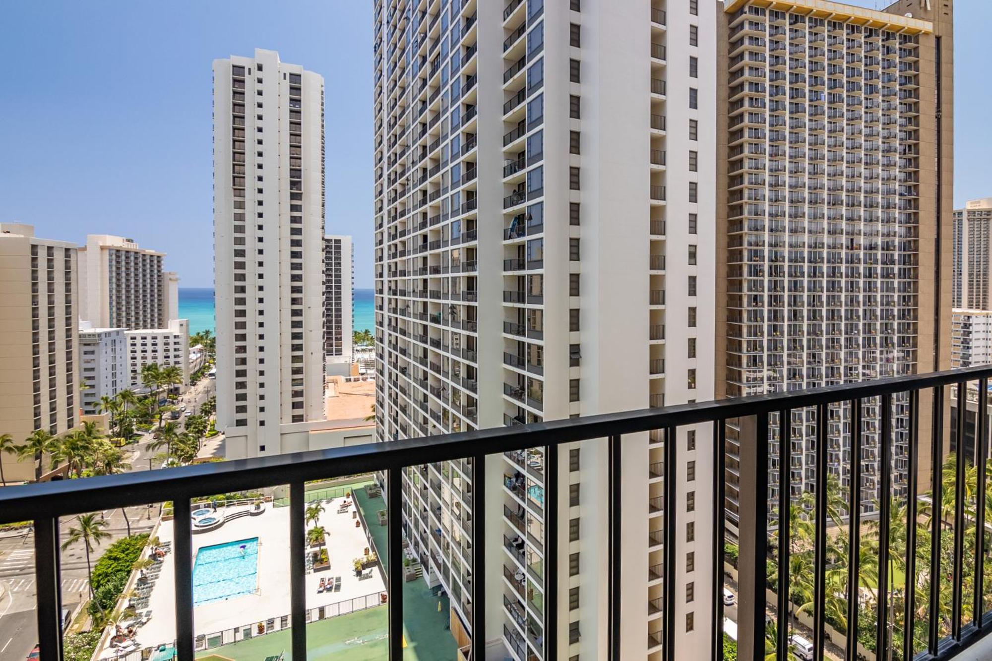 Beautiful 1Br, Steps To Waikiki Beach And Parking Honolulu Buitenkant foto