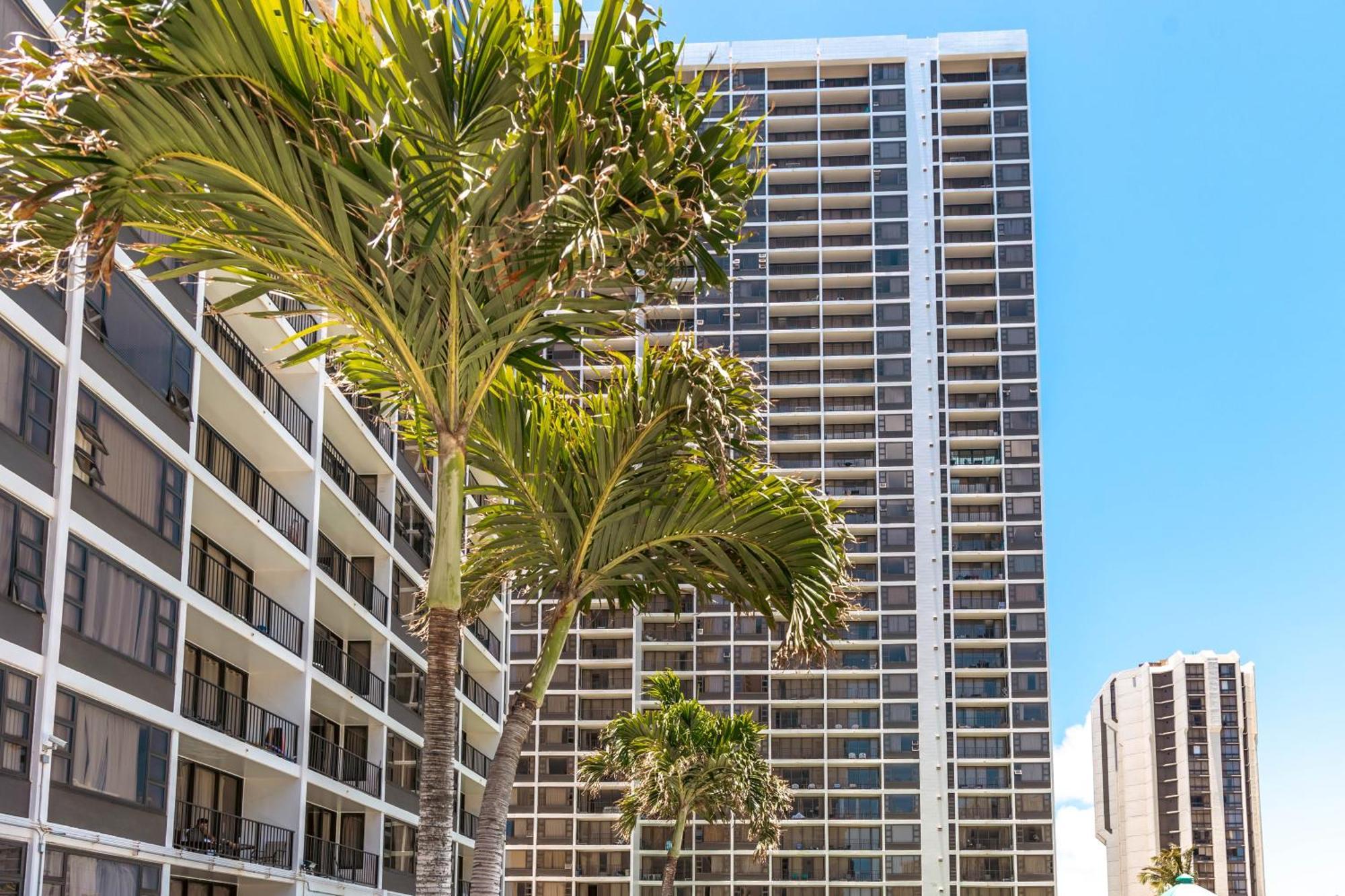 Beautiful 1Br, Steps To Waikiki Beach And Parking Honolulu Buitenkant foto